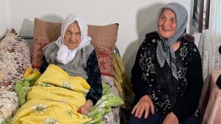 В Деня на възрастните хора - коя е най-възрастната жена у нас (СНИМКИ)