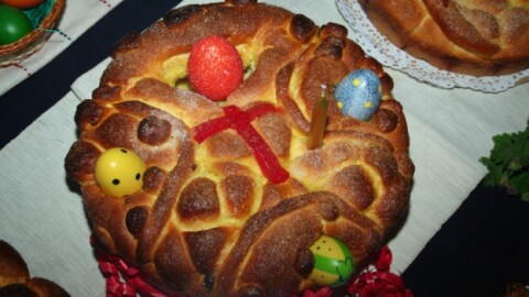 „Българските села са живи“: Ирландка създаде фестивал на козунака в Бутово