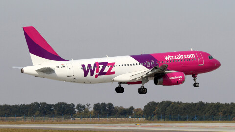 Wizz Air отчете временен недостиг на авиационно гориво в Италия