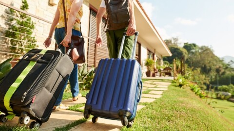 Повишаване на цената на вече продаден туристически пакет е възможно само ако е предвидено в договора