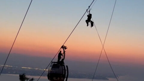 Един човек е загинал, а друг е ранен след падане от ски лифт в курорт в Черна гора