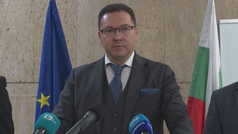 Снимка: Вътрешният министър Даниел Митов отстранява директора на полицията във Варна 