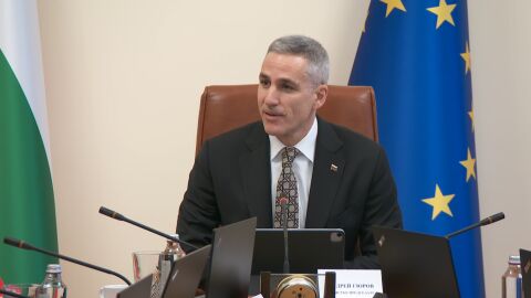 Гюров: Тези дни устояваме на атаки, странно съвпаднали с арестите и разследванията 