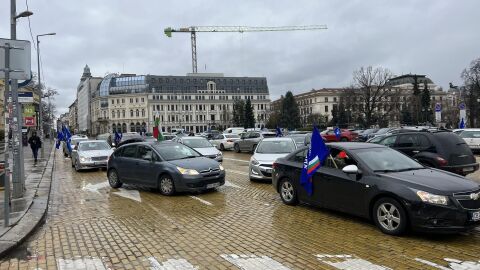 Проведе се протестно автошествие в София заради високите цени на горивата
