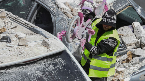 "Ще водим войната толкова дълго, колкото сметне за необходимо Ислямската република" (СНИМКИ)