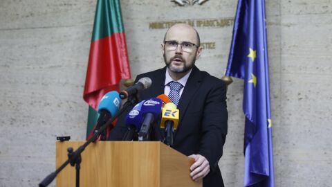 Андрей Янкулов внася искане за дисциплинарно производство срещу Емилия Русинова