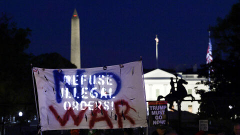 Иран ще прибира по 1 милион долара такса за всеки кораб, който преминава през Ормузкия проток 