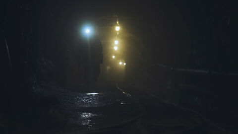 Блокиран в наводнен тунел: Спасиха миньор след 14 дни под земята