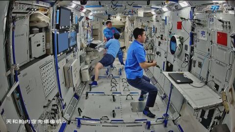 Битката за Космоса: Надпревара кой отново ще кацне на Луната