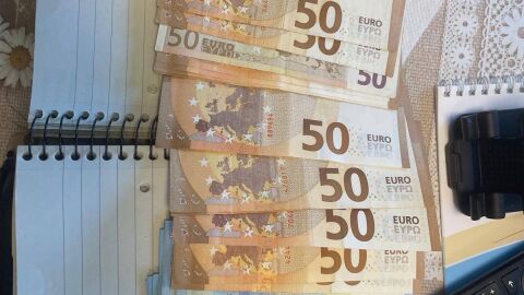 4115 евро и списъци с имена: Задържаха трима при акция срещу купения вот в област Плевен (СНИМКИ)