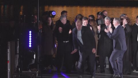 Танцът на победата в Унгария, който стана хит в мрежата (ВИДЕО)