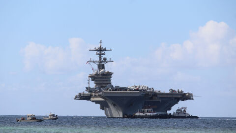 САЩ имат най-малко 15 кораба в Близкия изток, започват морска блокада