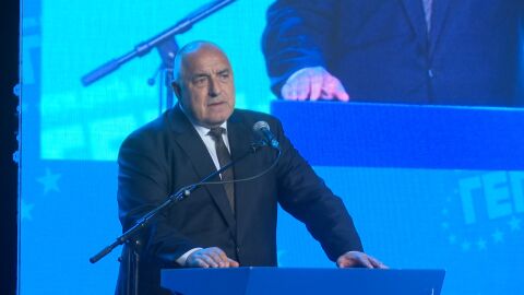 ГЕРБ-СДС закриха предизборната си кампания