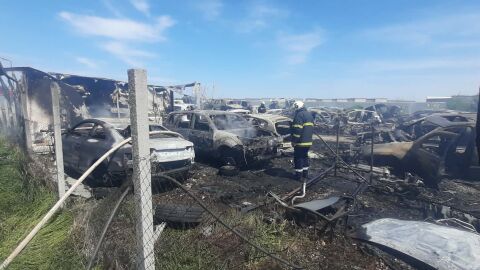 Над 100 автомобила изгоряха на Околовръстното край Пловдив (ГАЛЕРИЯ, ВИДЕО)