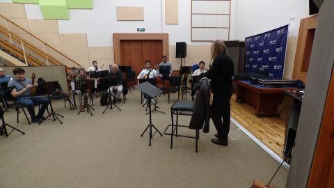 Ниско заплащане и неоценен труд: Какво е да дадеш живота си на българския фолклор?