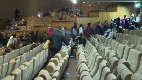 Чували по 20 кг, студ и безсъние: Напрежение с протоколите във Враца