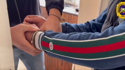 Заловиха мъж, пращал над 6000 снимки и над 300 видеа с порнографско съдържание на малолетни 