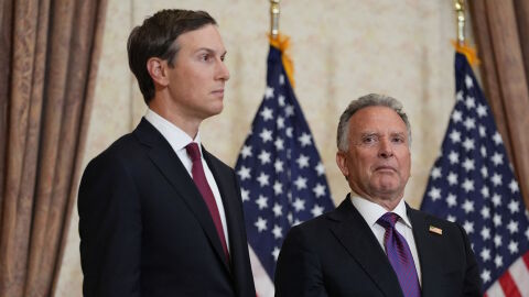 Украинският президент: Неуважително е, че Стив Уиткоф и Джаред Къшнър посетиха Москва, но не и Киев