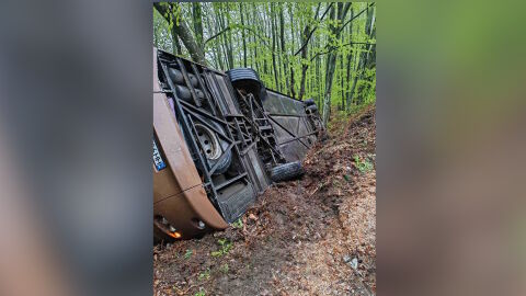 Тежък инцидент с автобус край Малко Търново – двама загинали и много ранени (СНИМКИ)