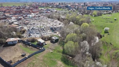 „Трупа се ежедневно и всичко расте с часове“: Тиктака ли „екологична бомба“ във "Филиповци"