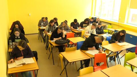 Оценките на абитуриентите: Ще могат ли да обжалват резултата от зрелостните изпити