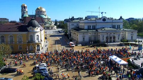Велошествие за по-чист въздух събра над 1500 участници в София