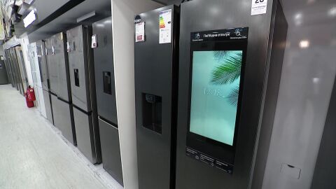 Таксата за бяла и черна техника може да падне седем пъти