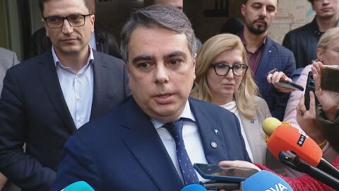 ПП и ДБ се регистрират като две парламентарни групи