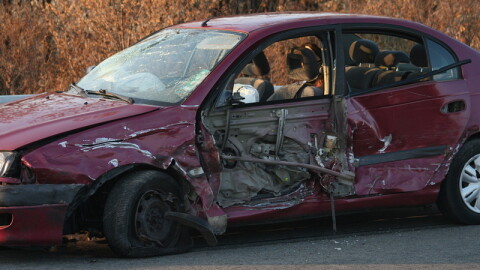 Тежка катастрофа до бензиностанция: 19-годишна жена загина. 21-годишна жена е опасност за живота