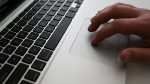 Гръцки експериментален сайт генерира новини изцяло с изкуствен интелект