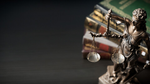 Измами и данъчни престъпления: СГС постанови &quot;задържане под стража&quot; за седем задържани при акция