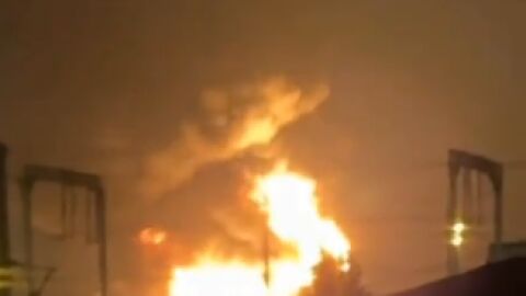 Голям пожар в склад за гориво в руския Сочи, Украйна атакува с дронове