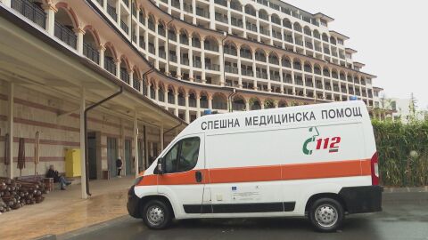Снимка: Две допълнителни линейки по Черноморието в пика на сезона: Достатъчни ли са?