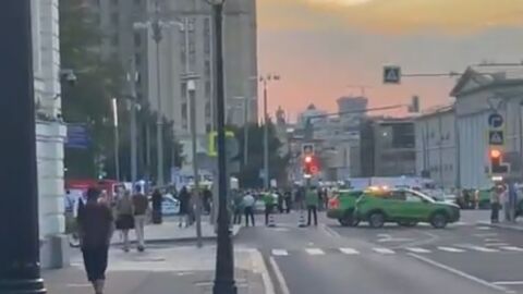 Снимка: Взрив в центъра на Москва - трима загинаха, а 15 са ранени (ВИДЕО)