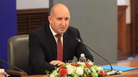 Снимка: Румен Радев: Ще предложим да се върнат правомощията на президента да избира служебно правителство