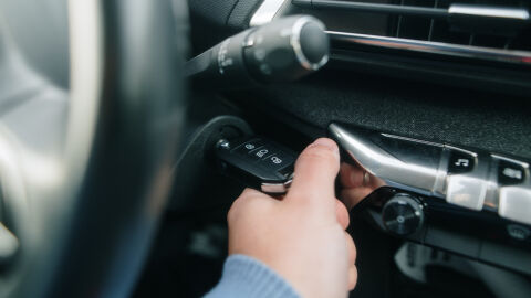 Не разбрал, че е човек - мислил, че е дупка: Пуснаха срещу 3000 лв. шофьор, прегазил пешеходец