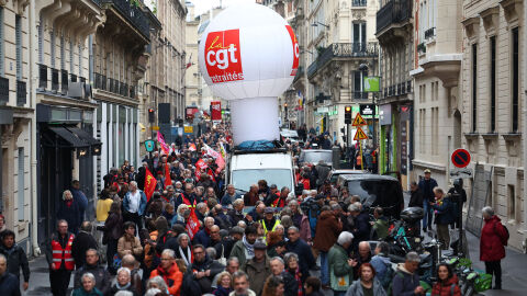 Франция не харесва бюджета за 2026 г.: Общонационална стачка заплашва да блокира страната