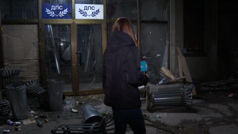 Как изглежда централата на &quot;ДПС-Ново&quot; начало след протеста снощи (ВИДЕО)