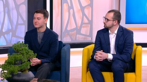 Протестиращи и провокатори - говорят репортерите от мястото на многохилядния протест в София