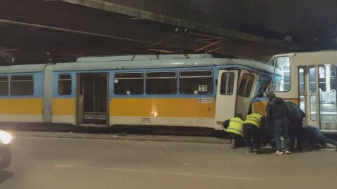 Втора катастрофа с трамваи за ден в София (СНИМКИ)