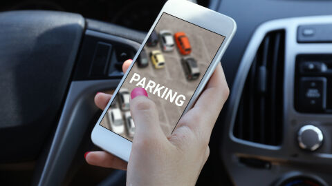 Зони и такси за паркиране при съседите: Какви са и колко струват за час?