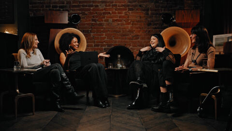 Ранните 2000-ни и защо толкова искаме да бъдем като другите