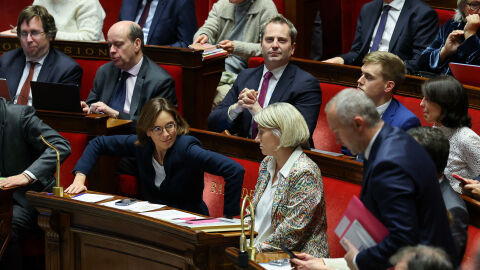 Френските законодатели приеха бюджета за социално осигуряване с минимална преднина