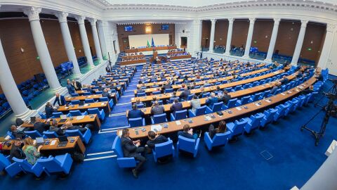 Вота на недоверие срещу кабинета „Желязков“: ИТН поискаха 30-минутна почивка