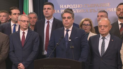  Асен Василев: Следващата стъпка е да се проведат честни и свободни избори