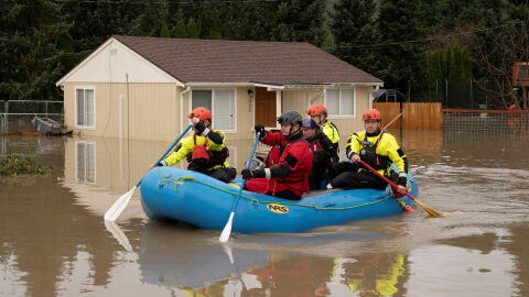 Извънредно положение в щата Вашингтон. Външно: Пътуващите да внимават (СНИМКИ)