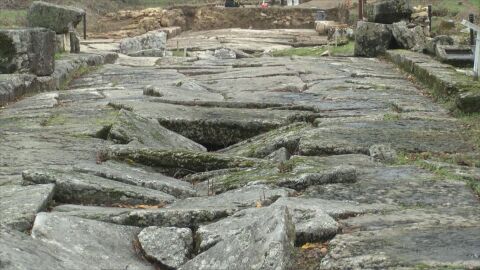 Къде се е намирал единственият древен мол, открит на територията на България?