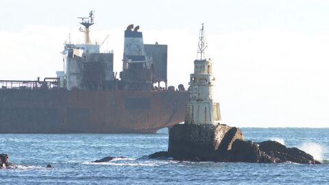 МОСВ следи качеството на морските води край Ахтопол заради изтеглянето на кораба „Кайрос“