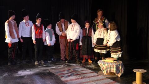 Деца със специални образователни потребности станаха актьори в театъра 