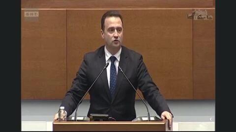 Юмручен бой в пленарната зала (ВИДЕО)